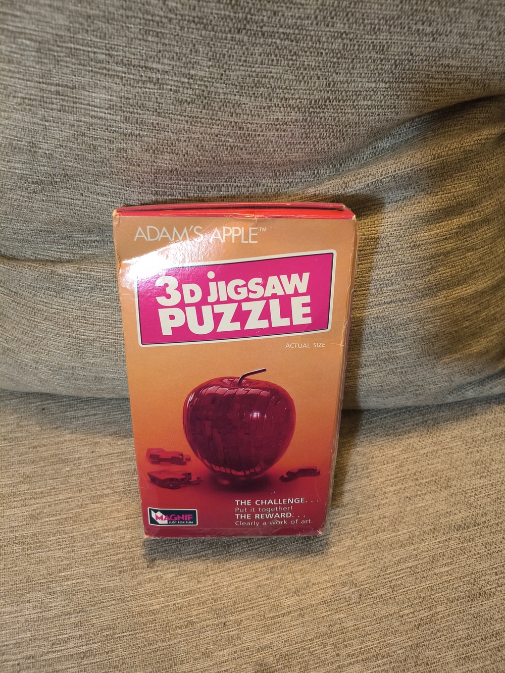 Adam's Apple 3D Jigsaw Puzzle - Red